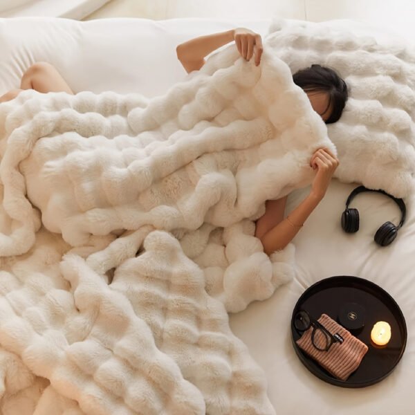 Traditional Style Plush Double Layer All Season Comforter Cozy Fleece Bedspread, Machine Washable Suitable For Ac Use, Travel, Naps & Christmas Gifts % Polyester Bed Cover