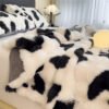 Plush Velvet Bubble Print Comfortable Multifunctional Blanket, Luxurious Soft And Warm, All Weather Suitable For Sofa, Bed, Office And Travel Fashion Room Etc., Versatile Blanket, Bed Cover, Contemporary Design, Stylish Throw, Highquality Material