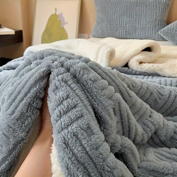 Luxurious Vintage Inspired Double Layer Thick Bed Blanket Soft, Plush Fleece With Taffeta Velvet & Imitative | All Season Comfort | Machine Washable | Milk Velvet Fabric